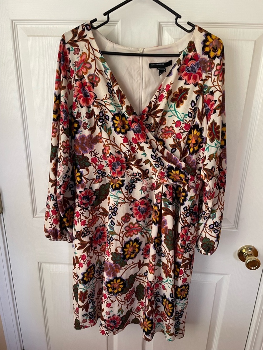 MAGGY LONDON Floral Velvet Burnout Wrap Dress Size 16 🌸✨